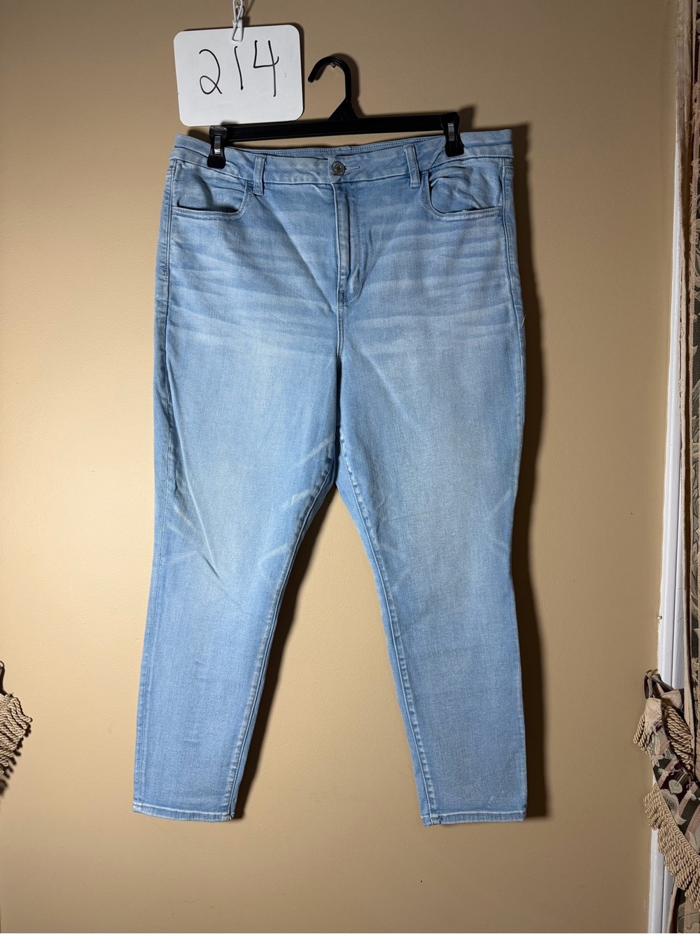 American Eagle Outfitters Light Blue curvy hi-rise jeggings sz 20 Short